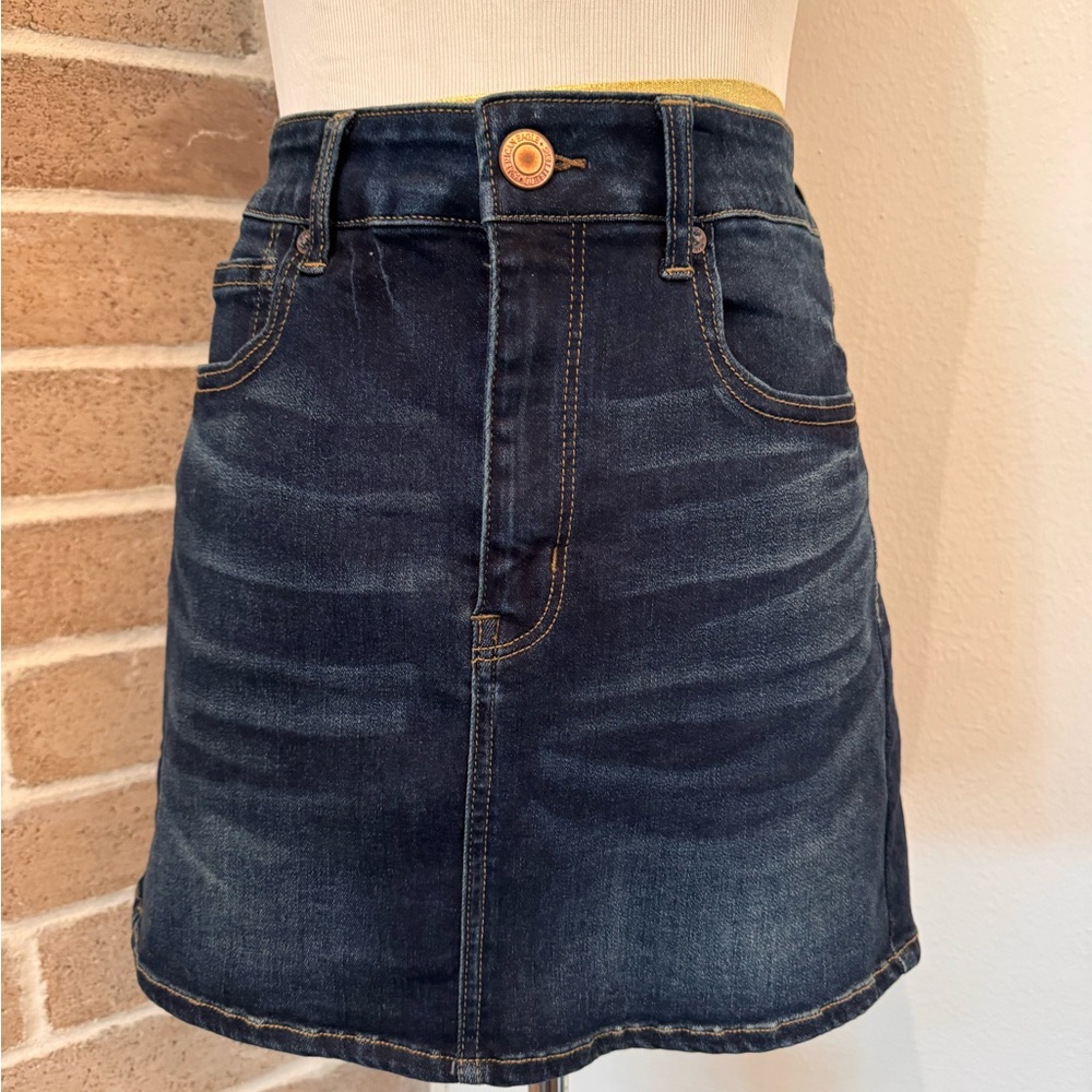 ❌SOLD ON DEPOP❌ NWT EXTRA STRETCHY American Eagle Denim Mini Skirt